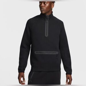 Nike Men's Sportswear Tech Fleece 1/2 Zip Sweatshirt